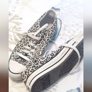 Converse Leopard Pattern Sneakers